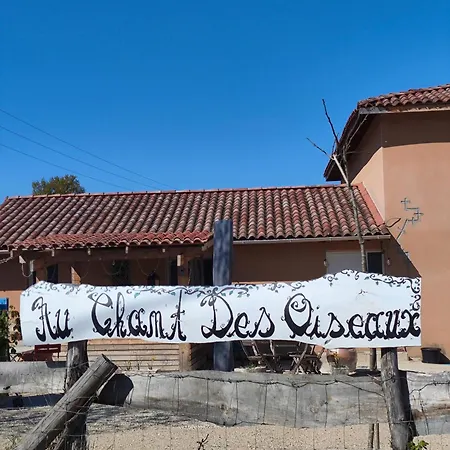 Confort Avec Petit Dejeuner 펜션