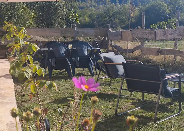 Confort Avec Petit Dejeuner * Varen